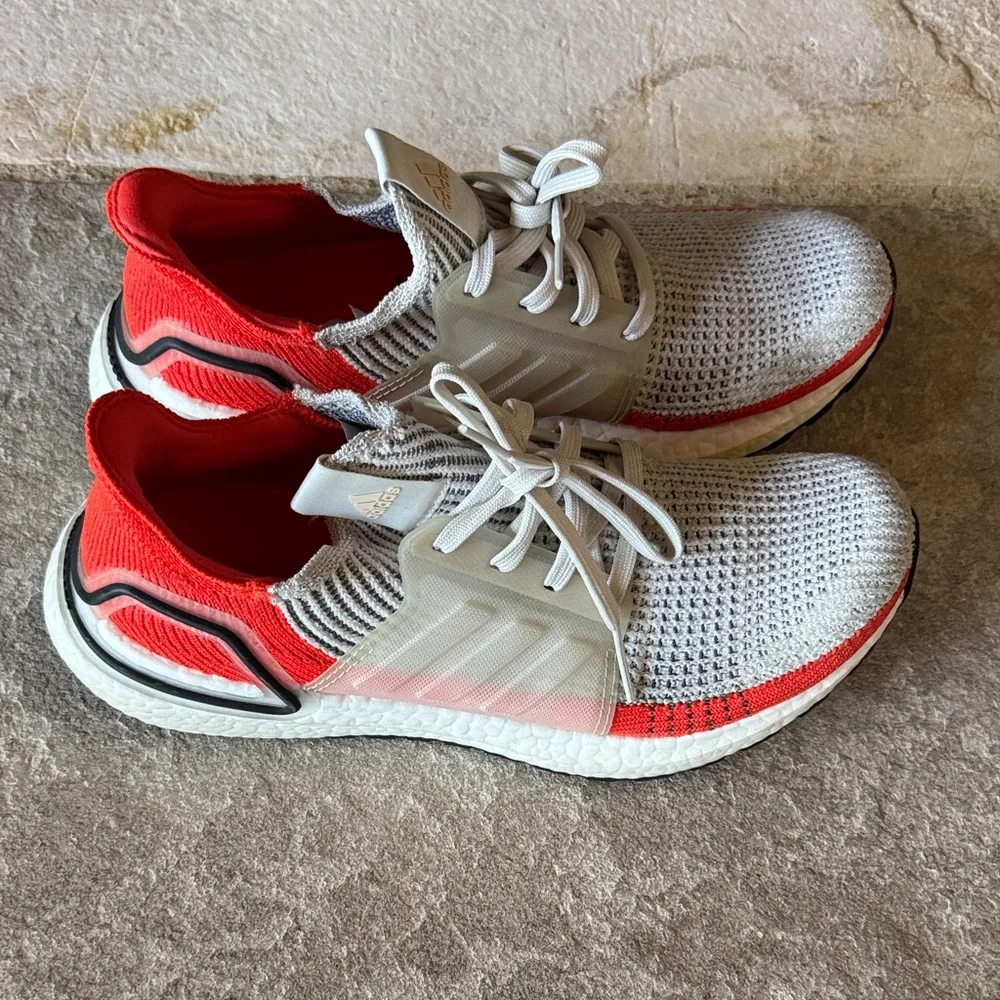 Adidas Light Gray and Bright Orange Running Shoes good condition size 8